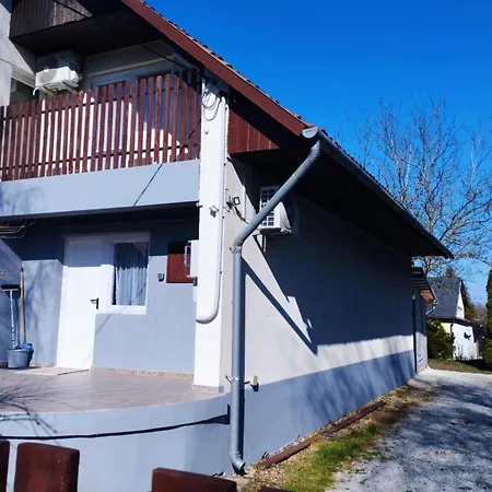 Zsory Relax Vendeghaz Ferienhaus Szihalom